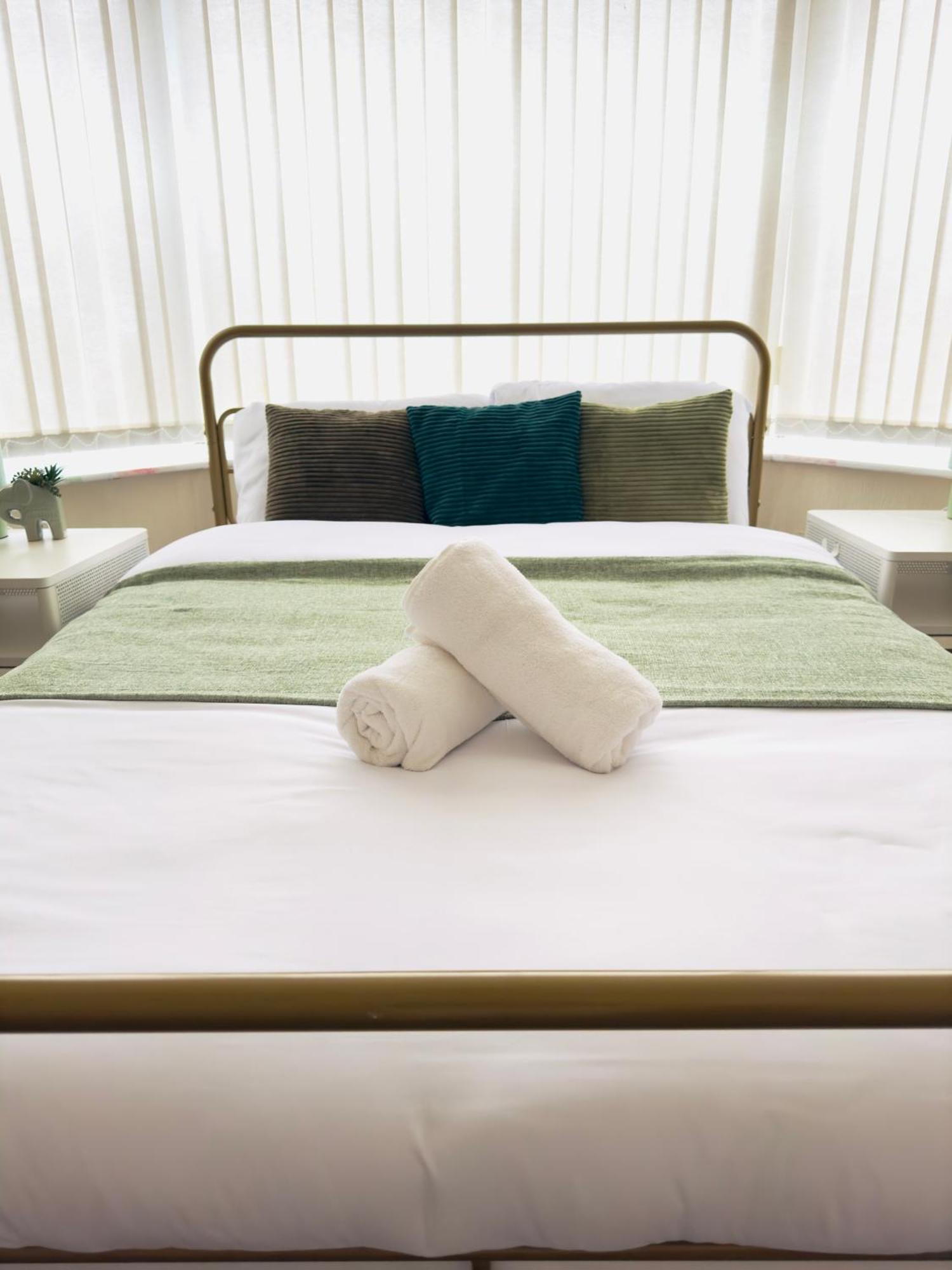 Double Bedroom Near City Center Manchester Esterno foto