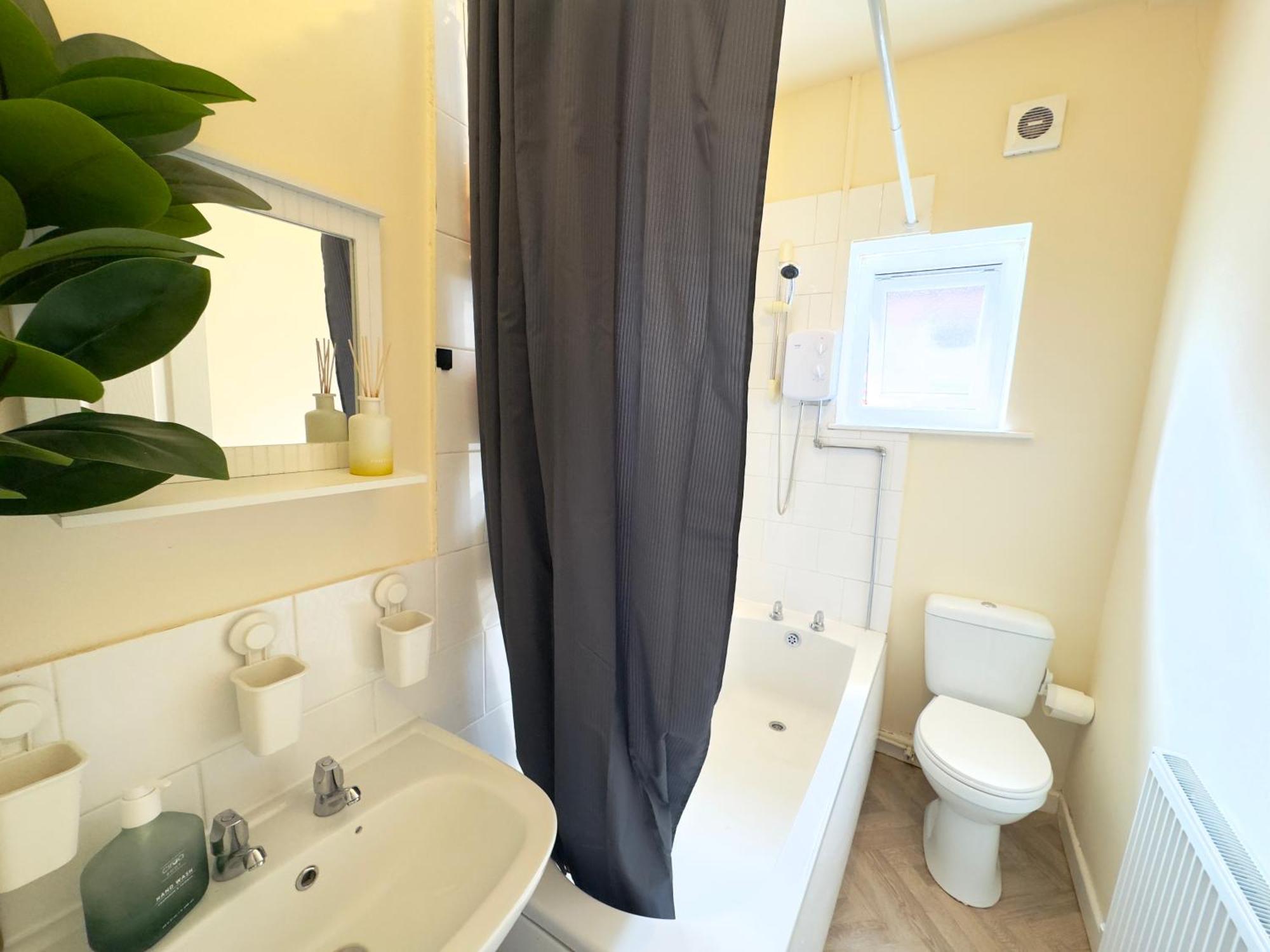 Double Bedroom Near City Center Manchester Esterno foto