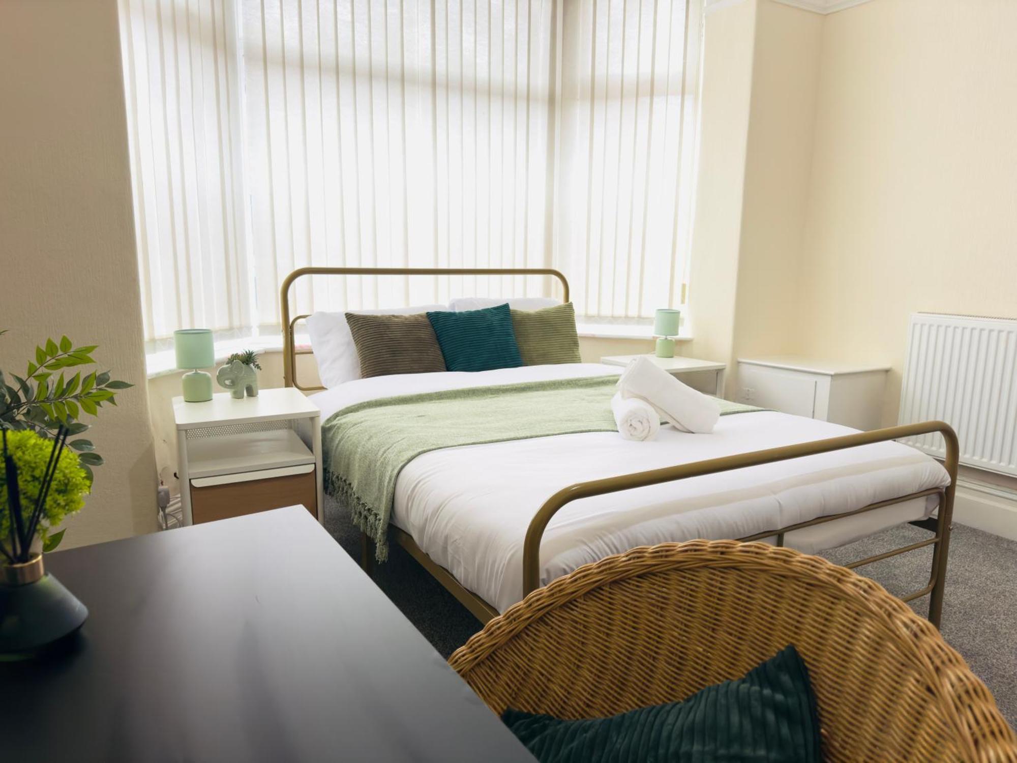 Double Bedroom Near City Center Manchester Esterno foto